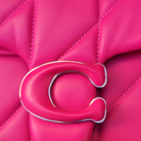 Coach Quilted Tabby 20 Dragonfruit - Picture 16 of 16